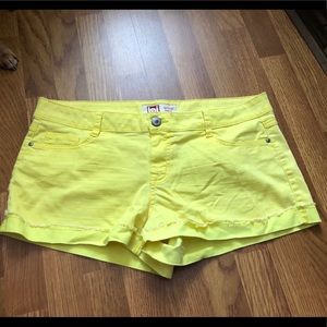 Lei jean shorts size 17